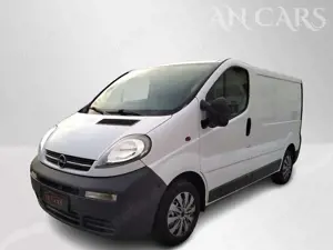 Opel Vivaro 2.0 Benzin TÜV 11.2027 Klima großer Service