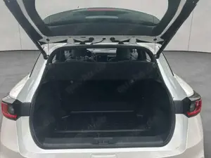 Lexus LBX FWD Relax 67 kW, 5-türig Bild 5