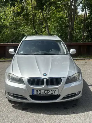 BMW 318 318d DPF Touring Aut. Edition Exclusive