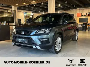 SEAT Ateca Xcellence 4Drive AHK-klappbar Navi Leder LED Mehrz