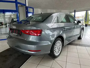 Audi A3 1.4 TFSI ACT Ambiente, Xenon, Navi ,GRA ,AHK Bild 3