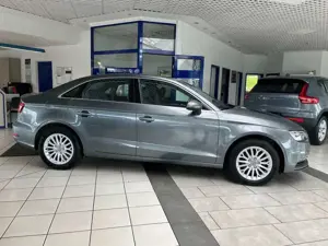 Audi A3 1.4 TFSI ACT Ambiente, Xenon, Navi ,GRA ,AHK Bild 2