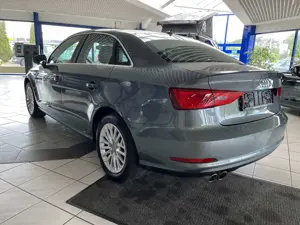 Audi A3 1.4 TFSI ACT Ambiente, Xenon, Navi ,GRA ,AHK Bild 5