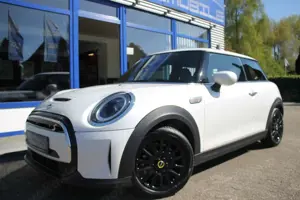 MINI Cooper SE SE Classic Trim/Navi/LED