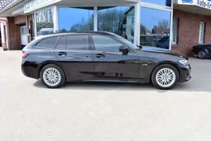 BMW 320 Bild 2