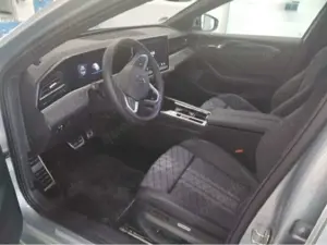 Volkswagen Passat Variant R-LINE 2.0 TDI DSG 4M AHK MATRIX Bild 5