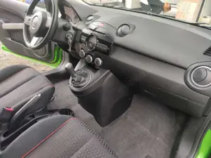 Mazda 2 Bild 3