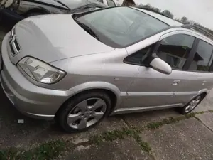 Opel Zafira Zafira 1.8 Edition