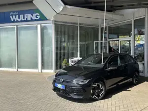 Volkswagen Golf 1.5 TSI R-Line ACC Leder Alcantara LED CAM