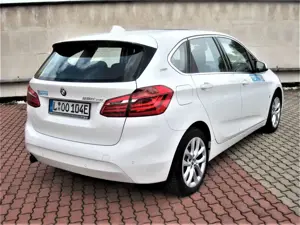 BMW 225 2 Active Tourer 225 xe Advantage Bild 3