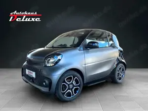 smart forTwo COUPE EQ-DRIVE NAVI-KAMERA-PANORAMA