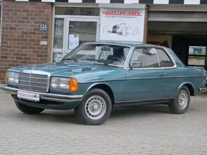 Mercedes-Benz 230 230 CE W123 Coupé