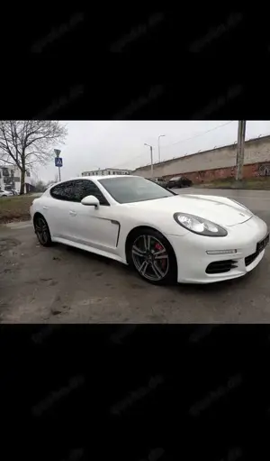 Porsche Panamera 4S PDK
