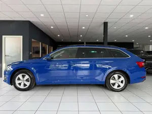Skoda Superb Combi Ambition*AHK*ACC*CARPLAY*E-HECK*LED Bild 3
