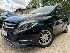 Mercedes-Benz B 200 Kamera*Navi*AHK*StandHz.*SitzHz.*1.Hand