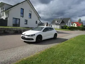 Volkswagen Scirocco 1.4 TSI 118 kW Match - Navi - Klima - PDC ..