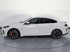 BMW Others 220d Gran Coupe Steptronic M Sportpaket Panorama Bild 2