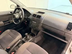 Volkswagen Polo IV 1.4 Trendline/ LM -FELGEN / TÜV NEU / CD Bild 4