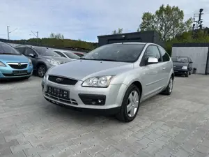 Ford Focus Lim. 1.6 16V 74 kW Style / Klima