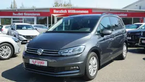 Volkswagen Touran 2.0 TDI Comfortline Navi AHK ACC Kamera Bild 2