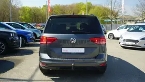 Volkswagen Touran 2.0 TDI Comfortline Navi AHK ACC Kamera Bild 5