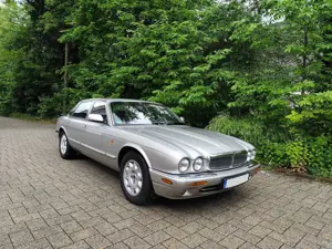 Jaguar XJ Bild 2