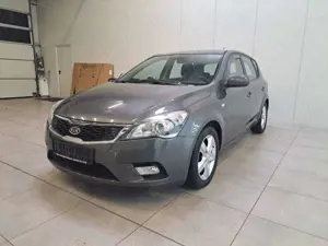 Kia Ceed / cee'd 1.6 / NAVI / RCAM /