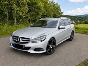 Mercedes-Benz E 220 E 220 CDI BlueEfficiency (212.202)