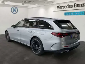 Mercedes-Benz E 300 de T-Modell 4Matic AMG+PANO+AHK+PARK+DISTR Bild 5