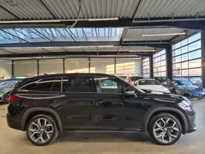 Skoda Kodiaq KODIAQ 2.0 TDI 4x4 SPORTLINE LED ACC AHK 360CAM Bild 4