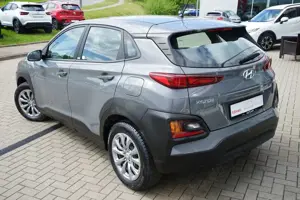 Hyundai KONA 1.0 T-GDI Select 2WD Spurhalte Tempomat USB Bild 4