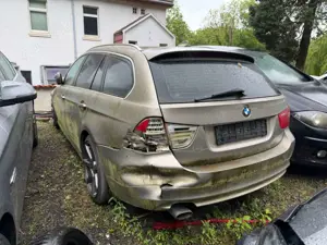 BMW 318 d Touring+Facelift+Airbags OK+Motor OK+NAVI+