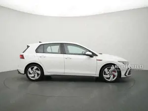 Volkswagen Golf VIII GTI DSG ACC NAVI LED KLIMA SHZ PDC Bild 3