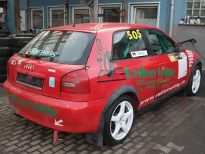 Audi A3 A3 1.8 Attraction Bild 2