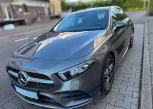 Mercedes-Benz A 180 A-Klasse 7G-DCT AMG Line