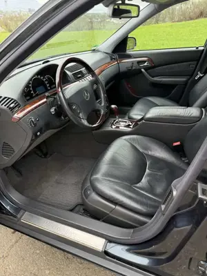 Mercedes-Benz S 320 Bild 4