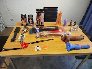 Sextoys unbenutzt günstig abzugeben Teilweise original verpackt