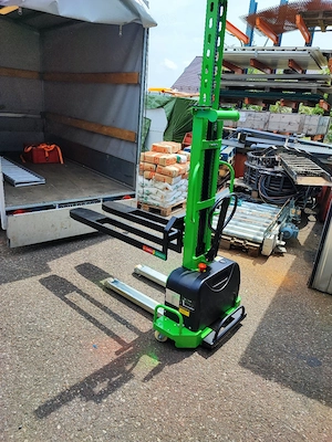 Selbstverladender Mitnahmestapler CDD05 - Elektrisch für 500kg - 1300mm Hebehöhe  