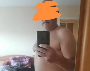 Suche kleinen Penis zum Blasen Bild 2