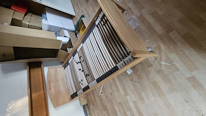Bett mit 'medizinischen' Lattenrost