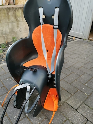 Fast neuer Fahrrad-Kindersitz