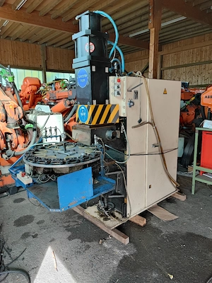 ARO Buckelschweißmaschine mit Runde- Taktisch Bild 4