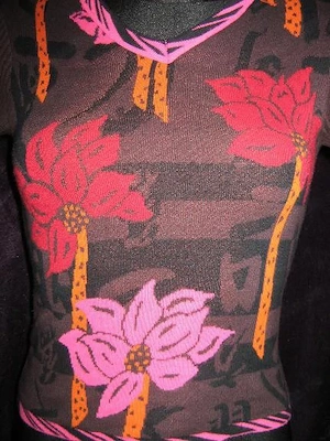 NEU mit ETIKETT Blumen Blüten Flower Kurzarm Feinstrick V-Ausschnitt Pullover KENZO JEANS 34-36 XS-S