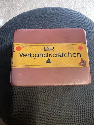 Verbandkästchen.  DR  
