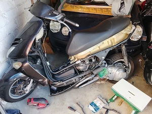 Aprillia,Kymco,VwPolo Bild 2