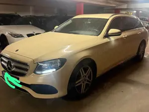 Mercedes-Benz E 220 E 220 d T 9G-TRONIC