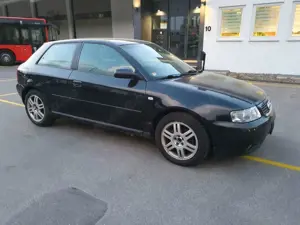Audi A3 1.9TDI 96kW Attraction Klima Bild 4