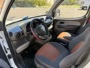 Fiat Doblo Doblo  1.3 JTD MAXI Tüv Bis 04/2028 Bild 5