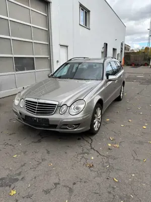 Mercedes-Benz E 500 T 4Matic Automatik Avantgarde