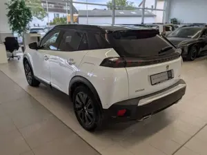 Peugeot 2008 Bild 2